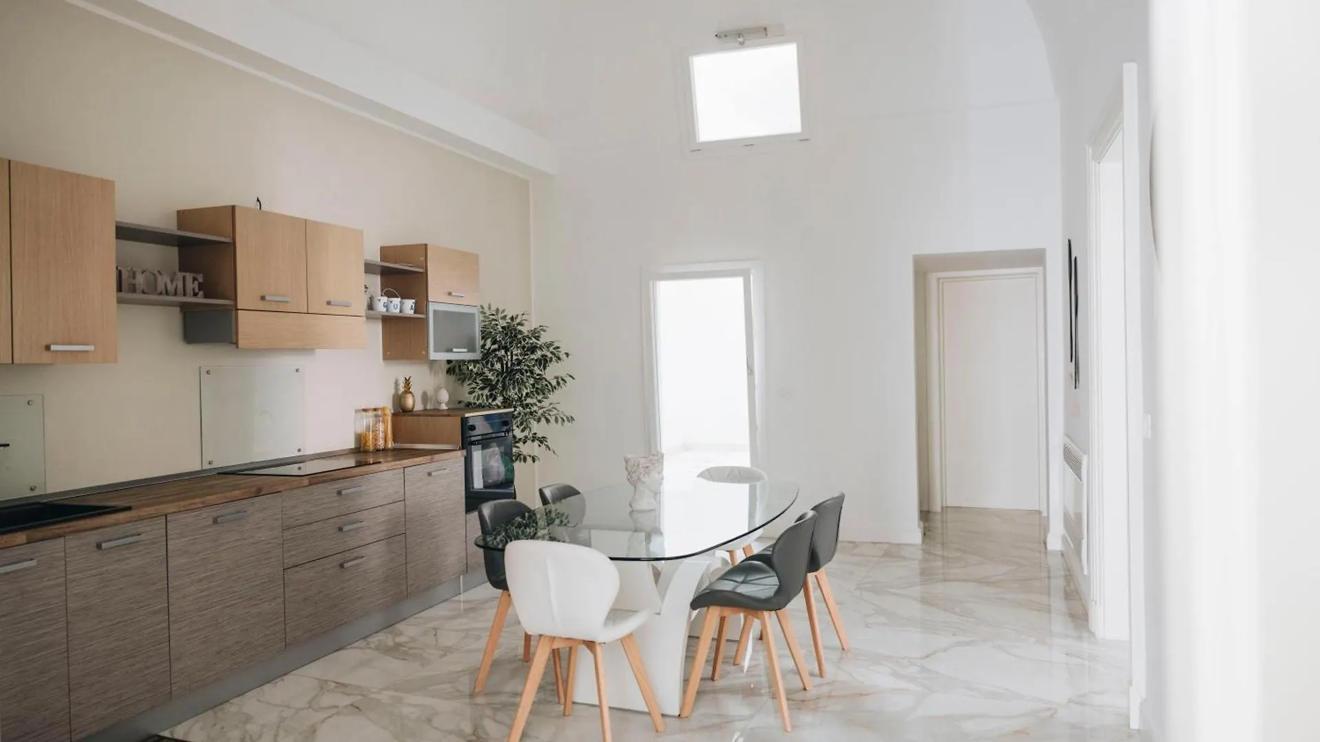 Ore Diana - Luxury Apartment - Lecce Centro 0*,  Italy